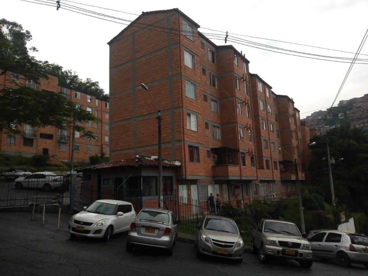 Apartamento 201 Amplio Y Comodo Medellin 90 Mts Екстер'єр фото